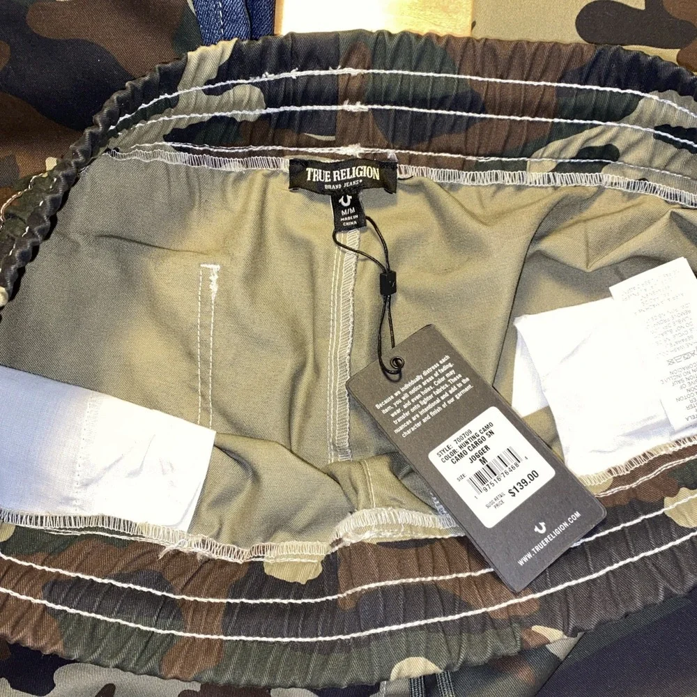 True Religion Camo Cargo Pants Men's Medium‎ 139$ Retail NWT